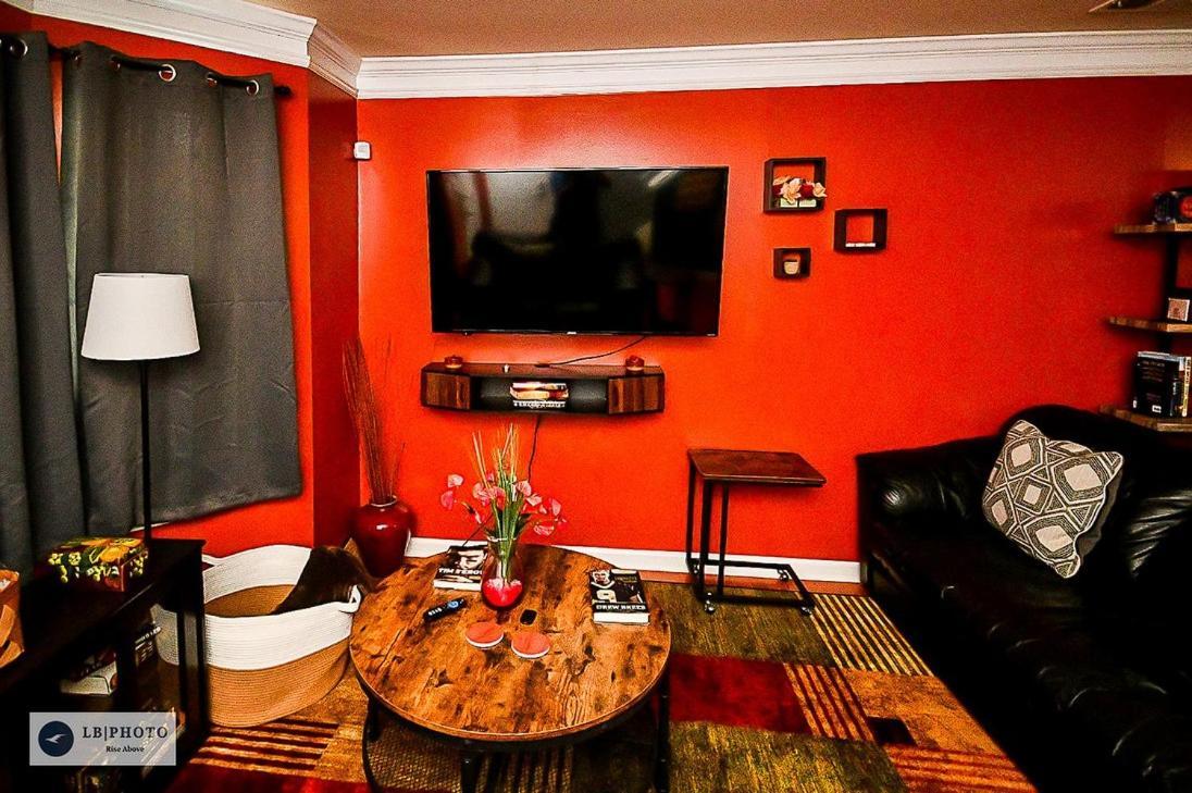 Amazing Large 3 Bed House With King Bed Less Than 10 Miles To Dtwn Atlanta Luaran gambar
