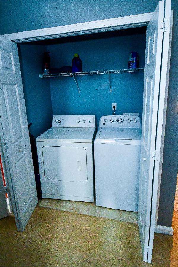 Amazing Large 3 Bed House With King Bed Less Than 10 Miles To Dtwn Atlanta Luaran gambar