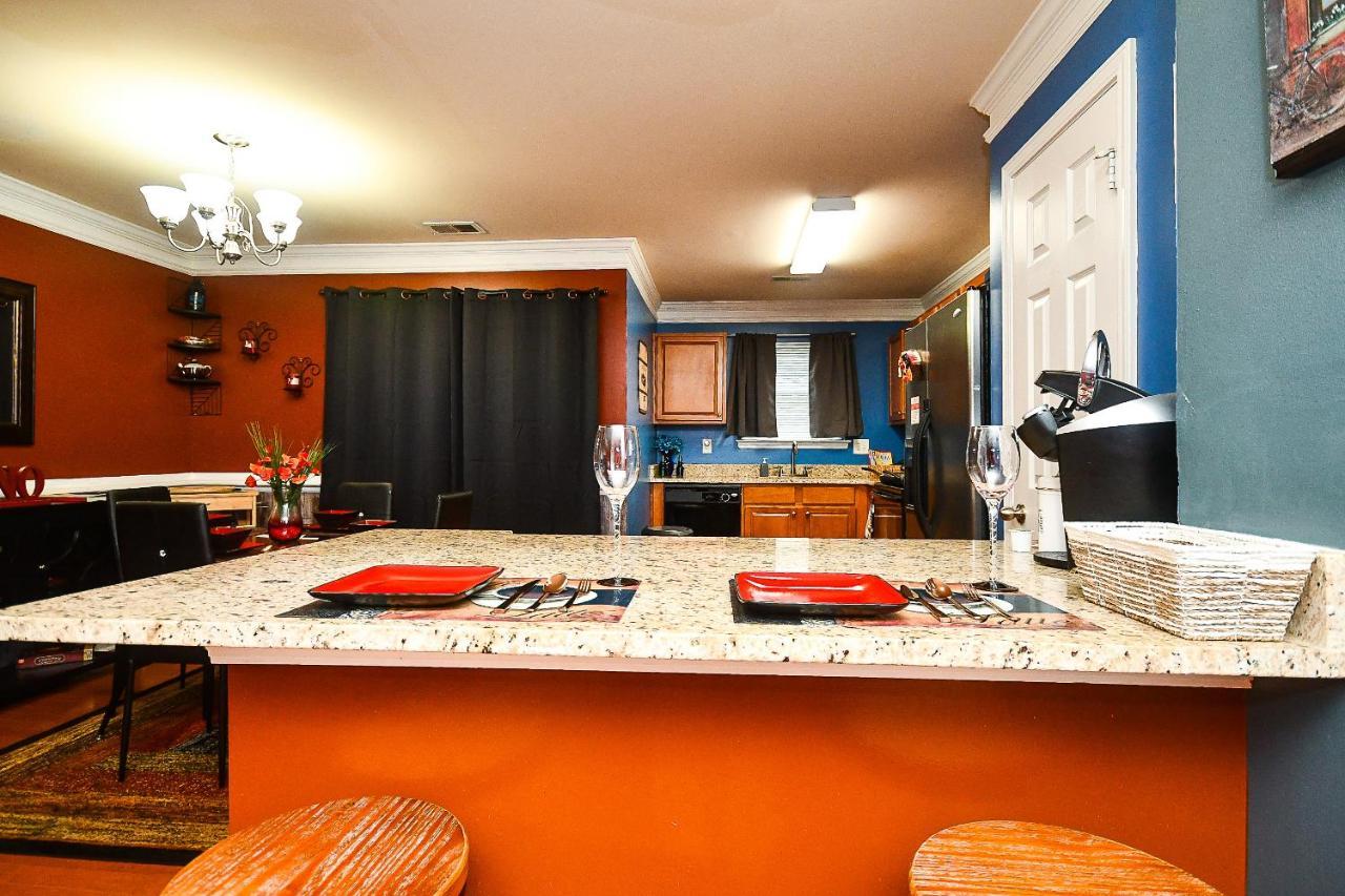 Amazing Large 3 Bed House With King Bed Less Than 10 Miles To Dtwn Atlanta Luaran gambar
