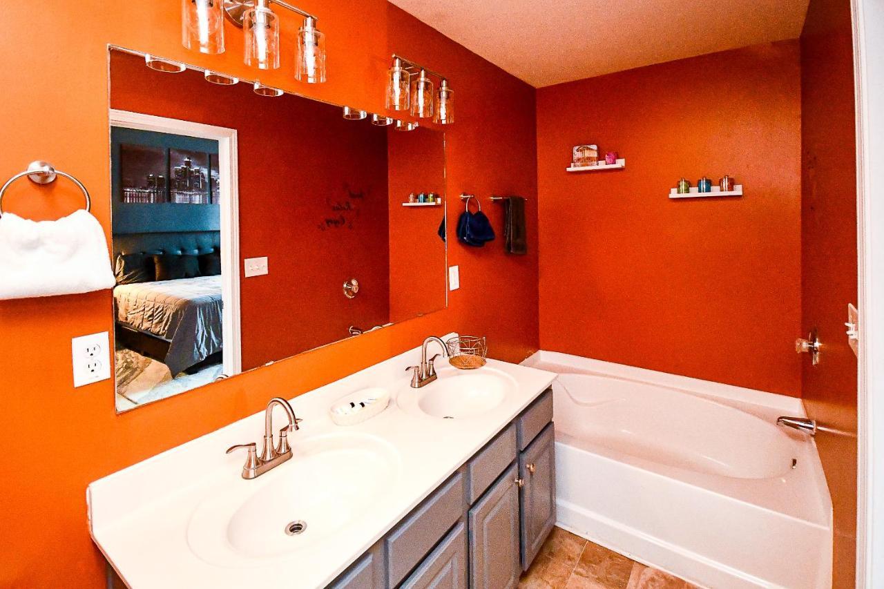 Amazing Large 3 Bed House With King Bed Less Than 10 Miles To Dtwn Atlanta Luaran gambar